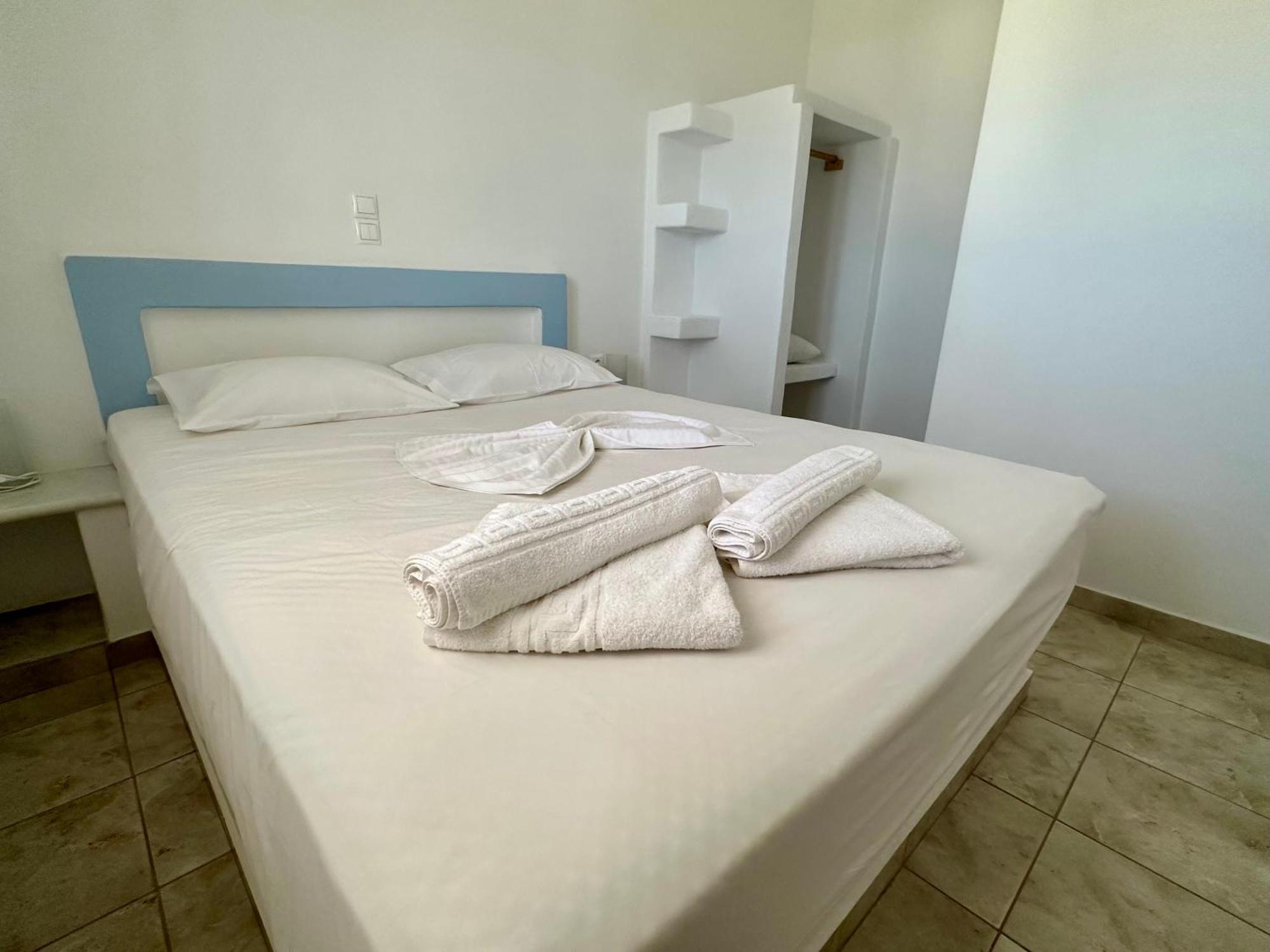 Restia Apartment Donoussa Exterior photo
