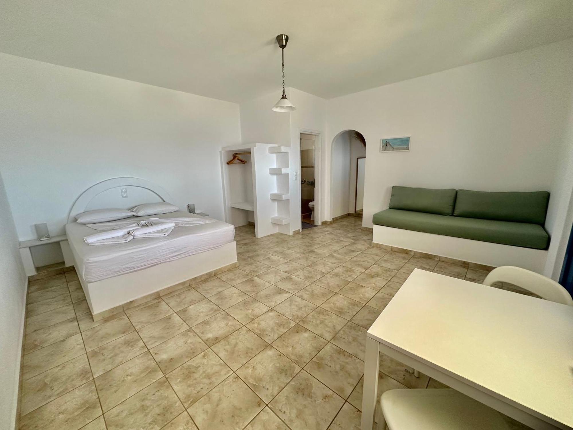 Restia Apartment Donoussa Exterior photo