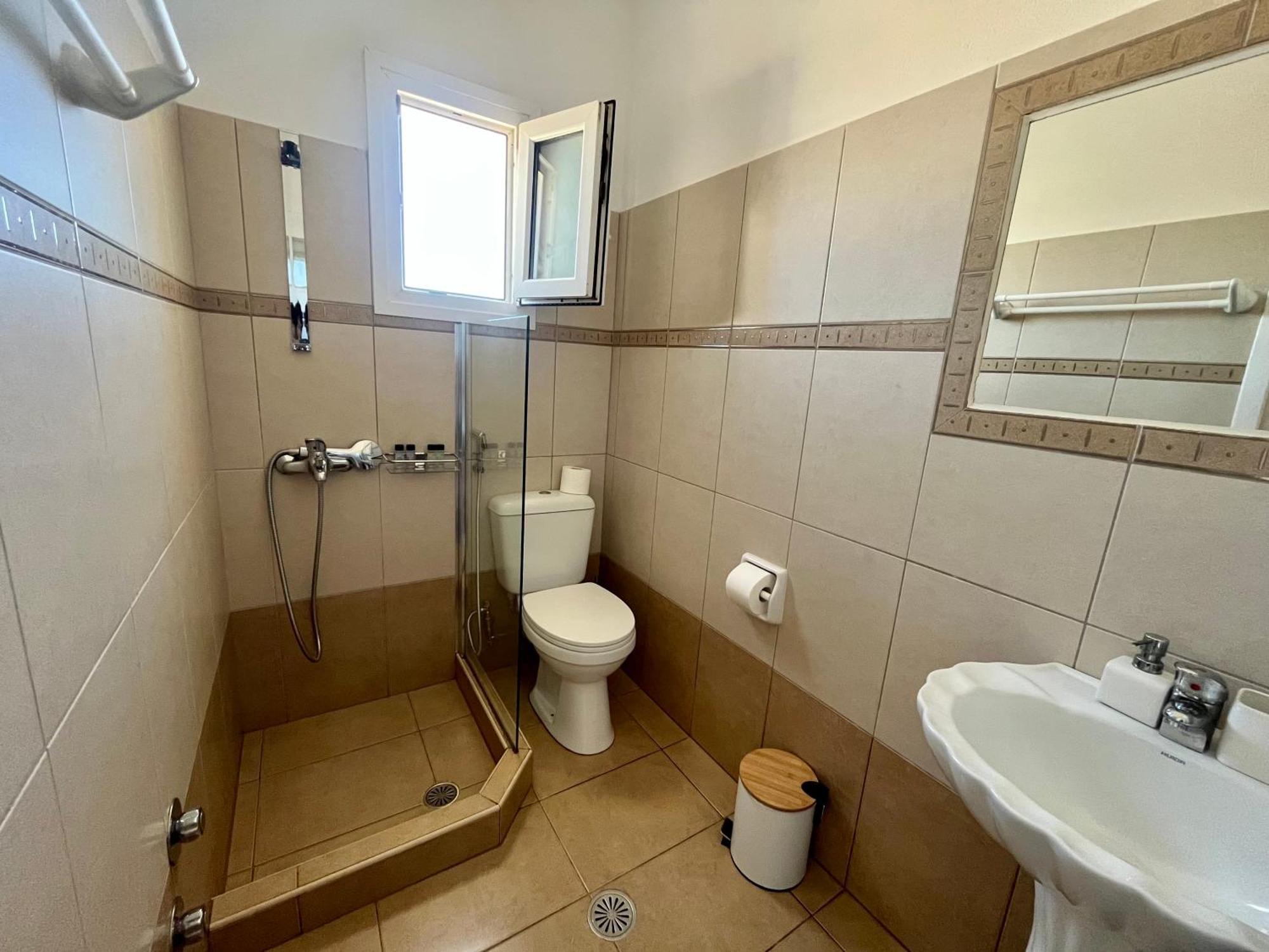 Restia Apartment Donoussa Exterior photo